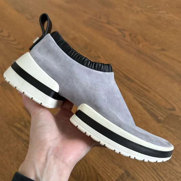 Stuart Weitzman 612 Dove Tail Blue Gray Suede leather sneakers Women’s size 8.5 - Picture 2 of 16